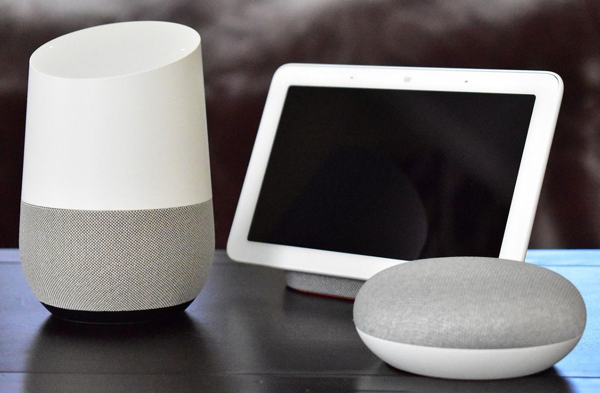 4 beneficios de tener un parlante inteligente en mi habitación