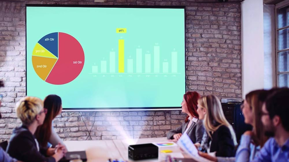 ¿Cuáles son los diferentes tipos de material de la pantalla de proyección?