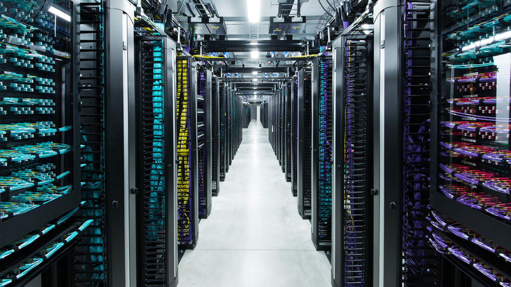 Descubre Cómo Elegir el Gabinete de Piso para Servidores Perfecto