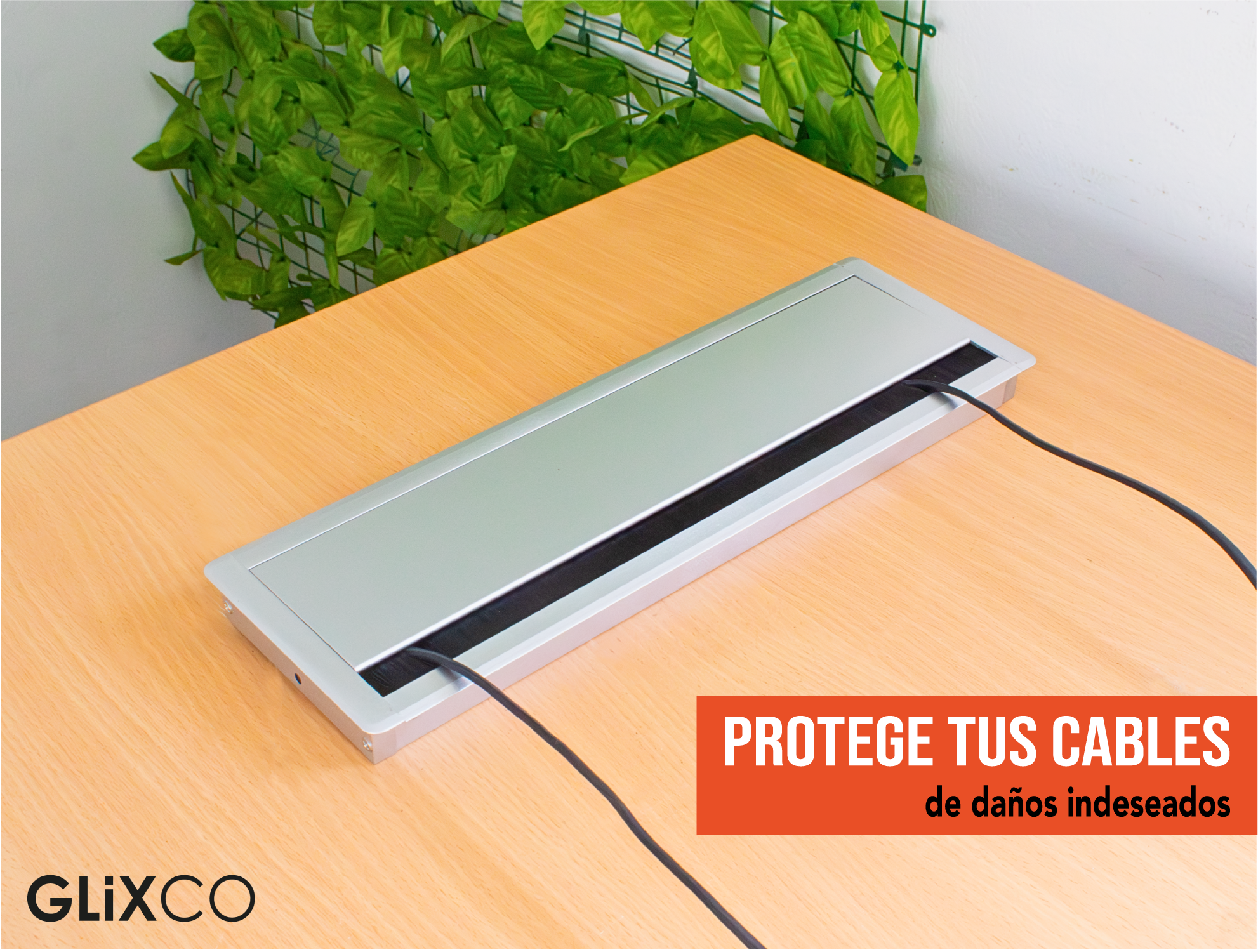 Tapa Pasacables de Aluminio con Cierre Lento (Largo 40 x Anch 12.7 cm)