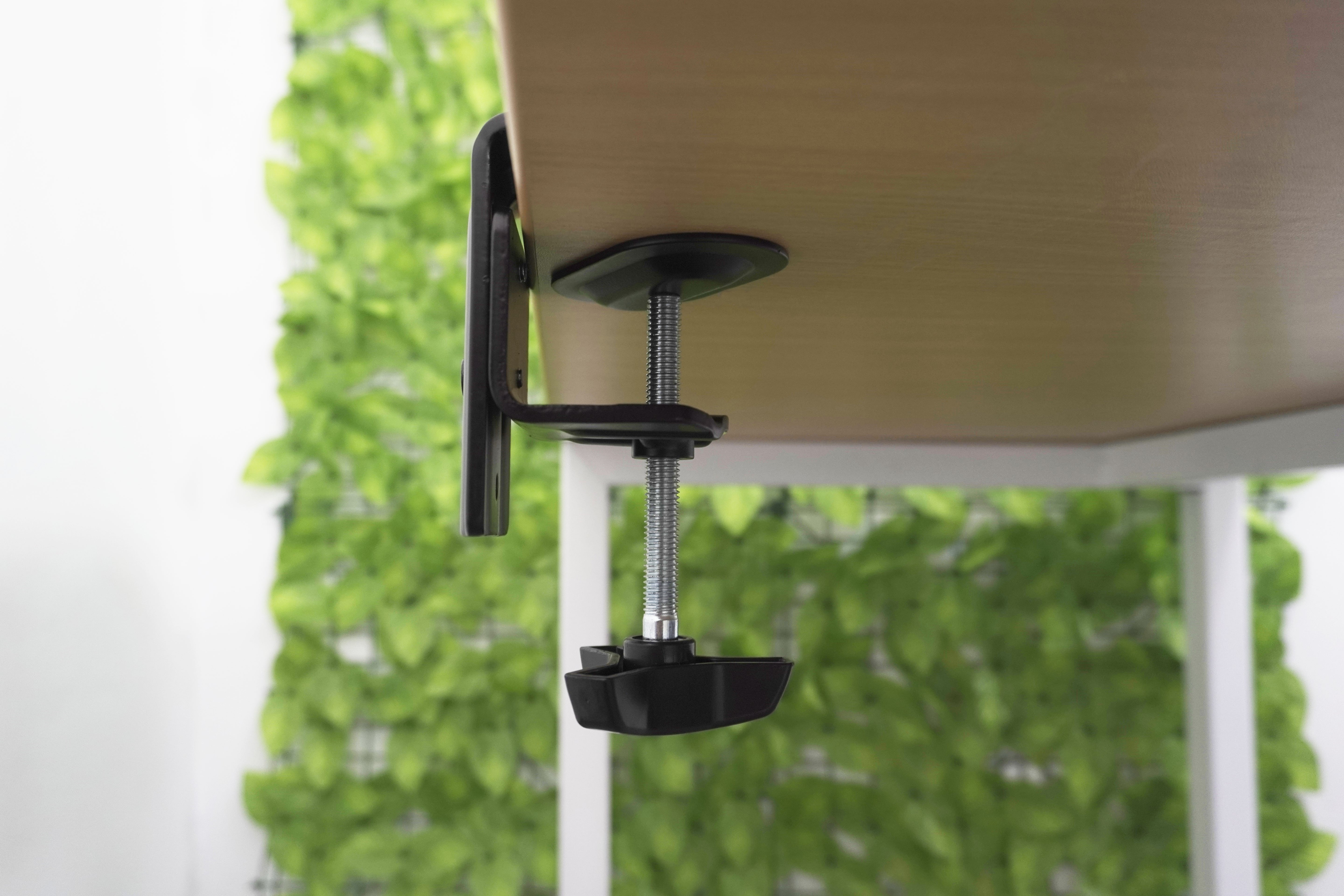 Rack Soporte Doble Brazo de Escritorio para 2 Monitores 13 a 32 pulg / Tubo Extra Alto 80cm