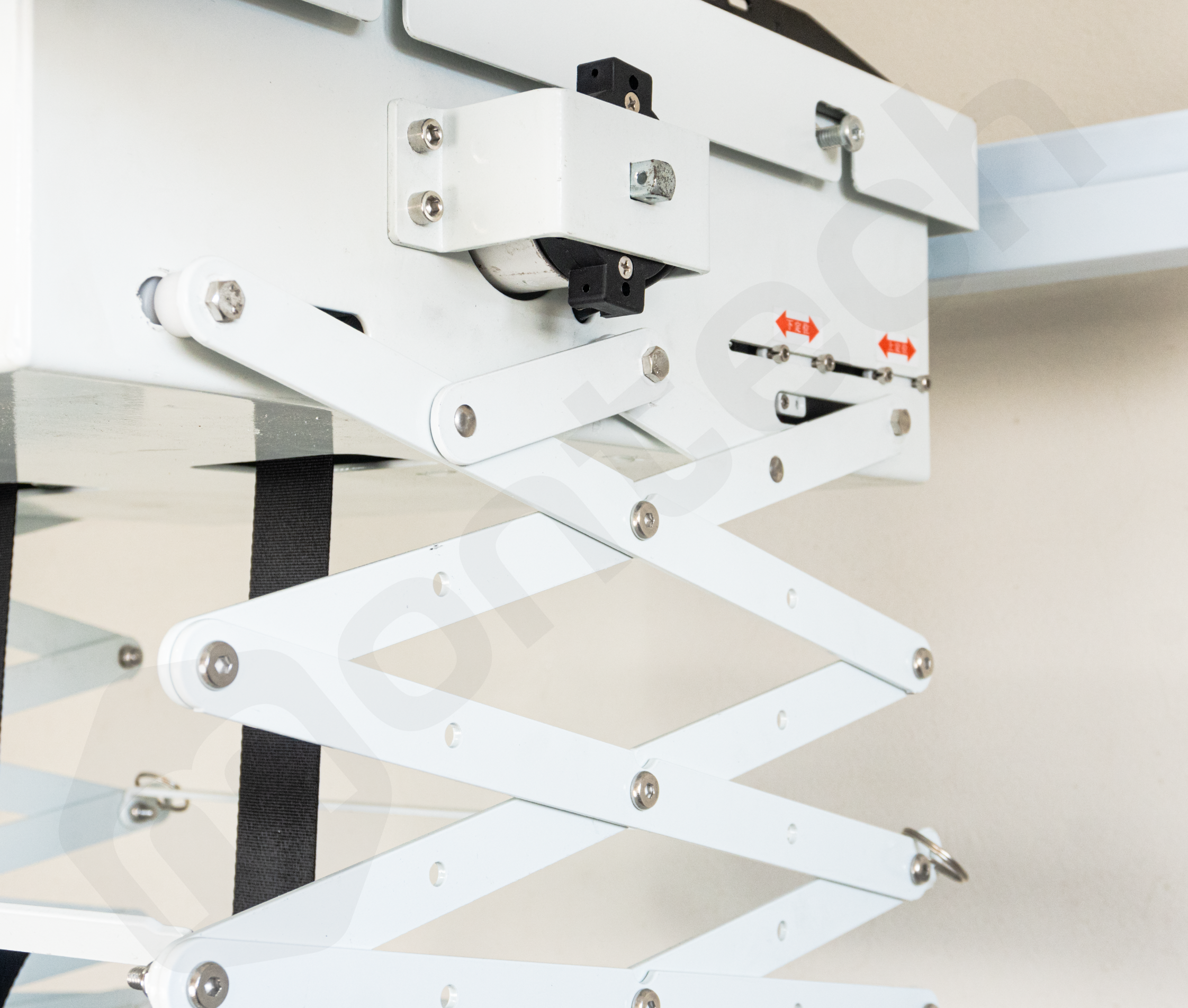 Rack Soporte Eléctrico para Proyector Pesados - Extra Grande- Carga 40 kg / Altura Max 100cm