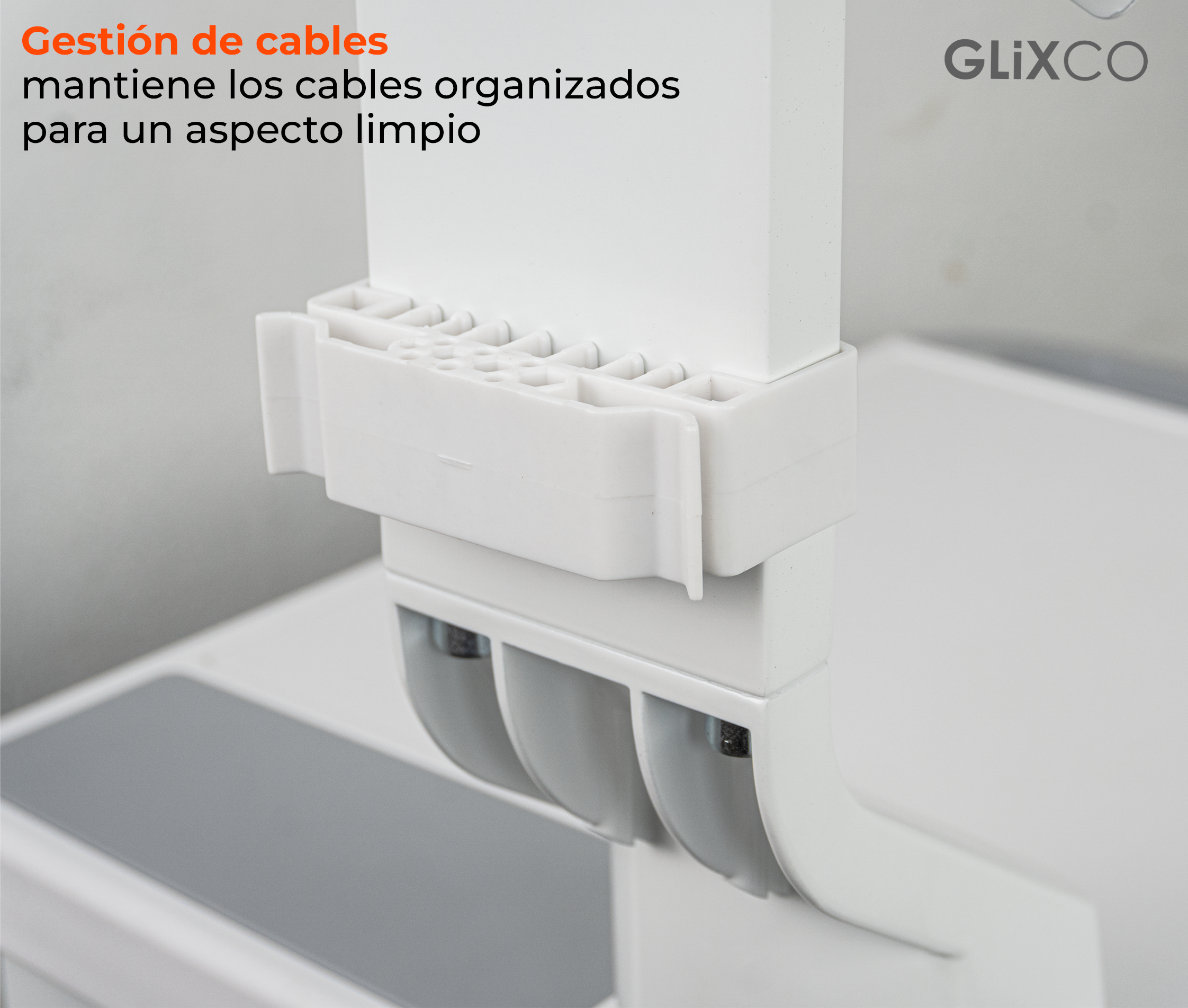 Carro Médico con Elevador de Gas y Soporte para Monitor 17 a 32 Pulg