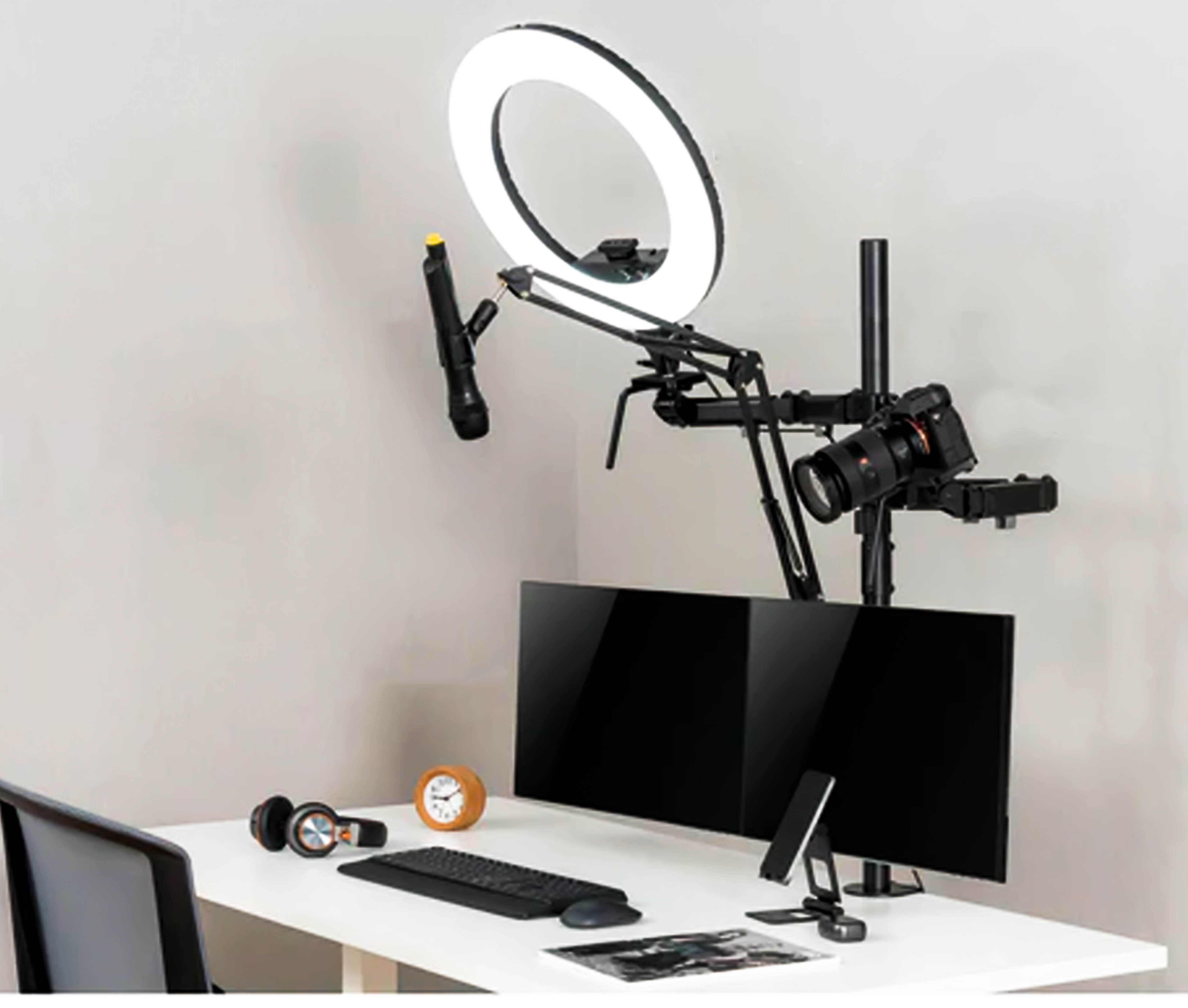 Montaje de Escritorio de Configuración de Estudio todo en 1 + Rack Doble Monitor