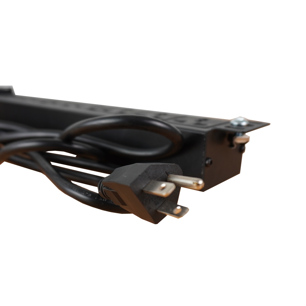 PDU Power Rack tomacorriente 8 tomas / UL PLUG 220-250V ,15 A / Cable 16AWG x 3Mt