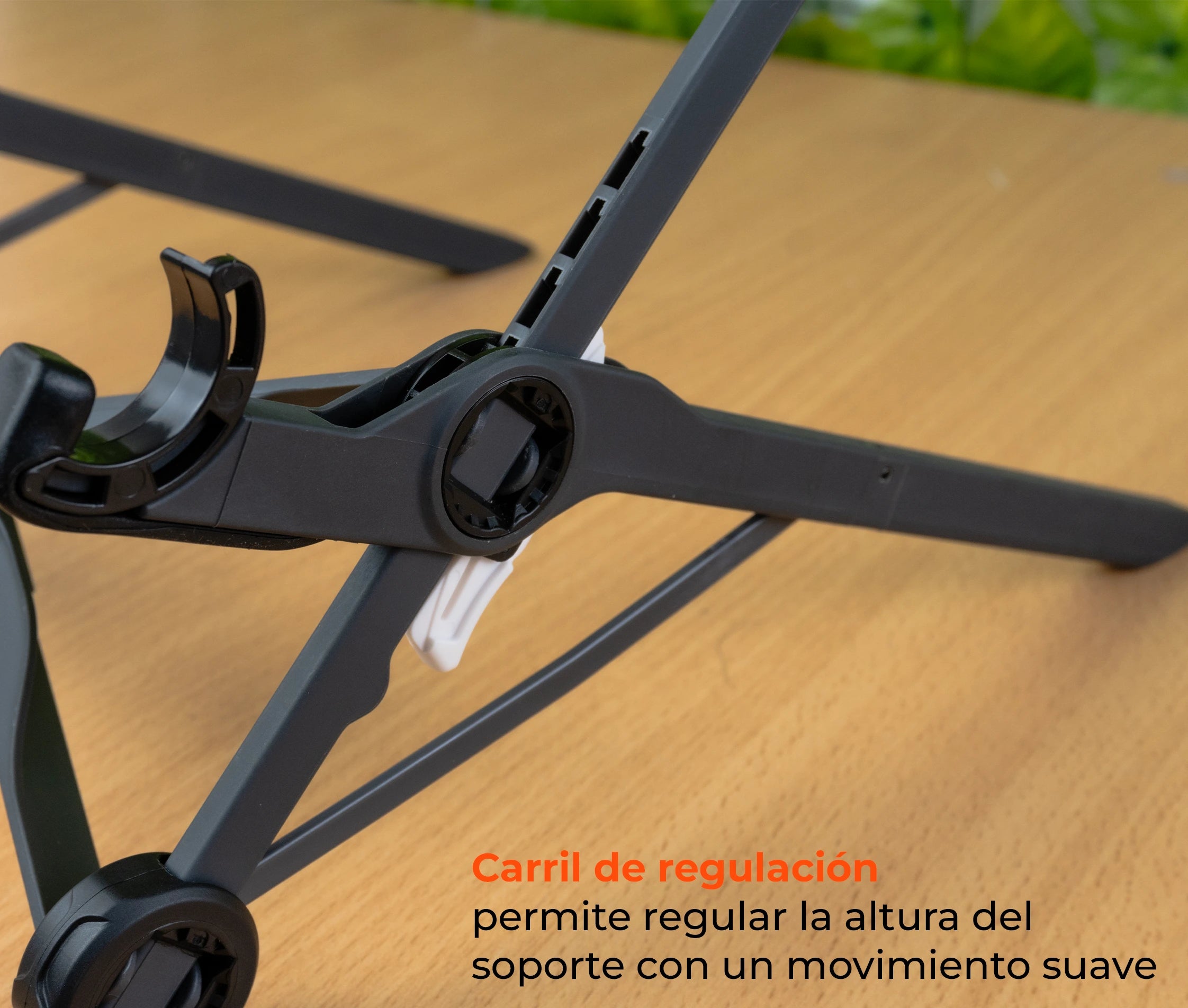 Soporte Universal para Laptop de 11 a 15 Pulg - Altura Regulable / Plegable