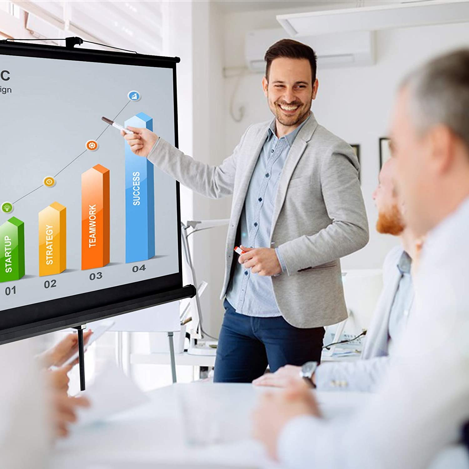 Ecran con Doble Trípode 150 Pulg (4:3) 3.05x2.29 m / Vinil