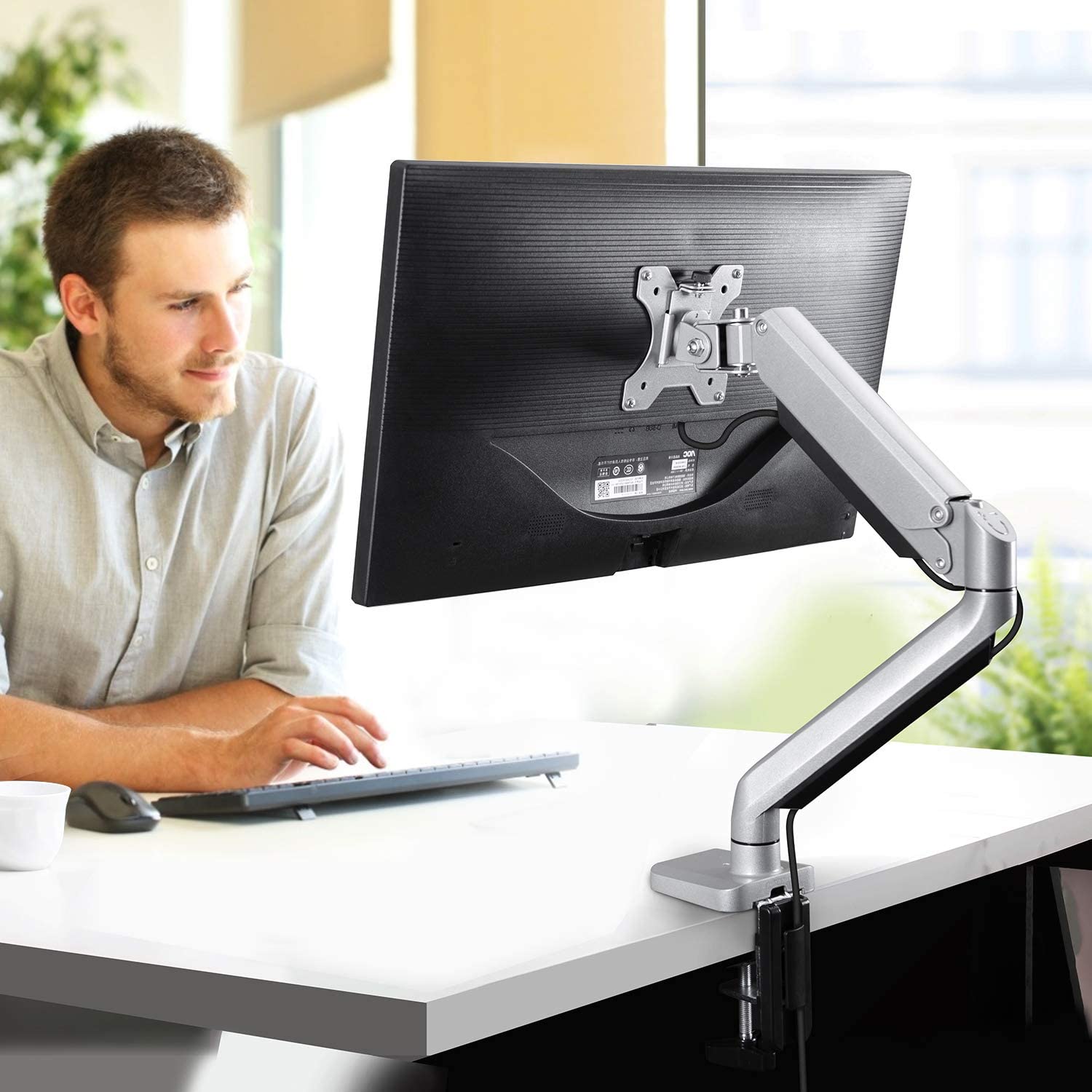 Rack Soporte con Gas Spring de Escritorio para Monitor 13 a 32 Pulg / Puerto USB y Audio