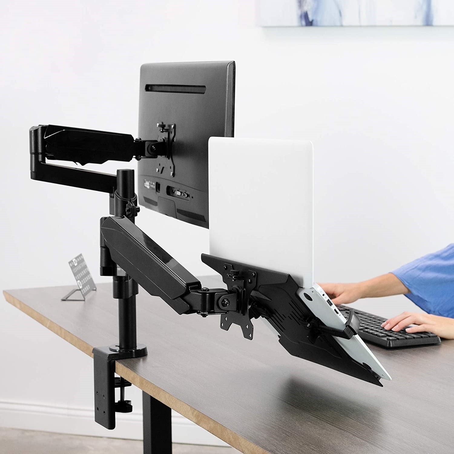 Rack Soporte Doble Brazo con Gas Spring de Escritorio para Laptop 10 a 15.6 Pulg y Monitor 17 a 32 Pulg