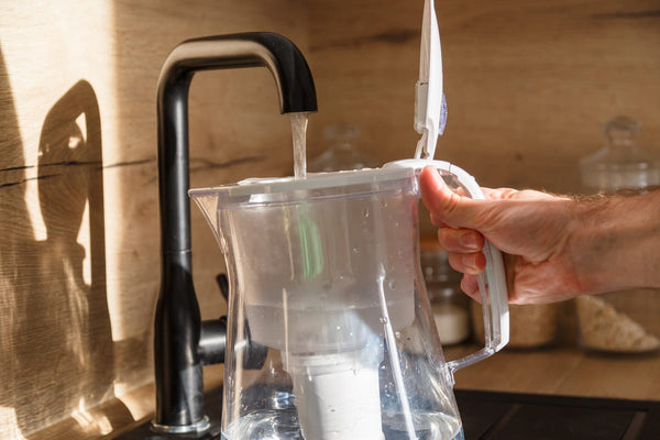 ¿Cómo funcionan los filtros purificadores de agua?