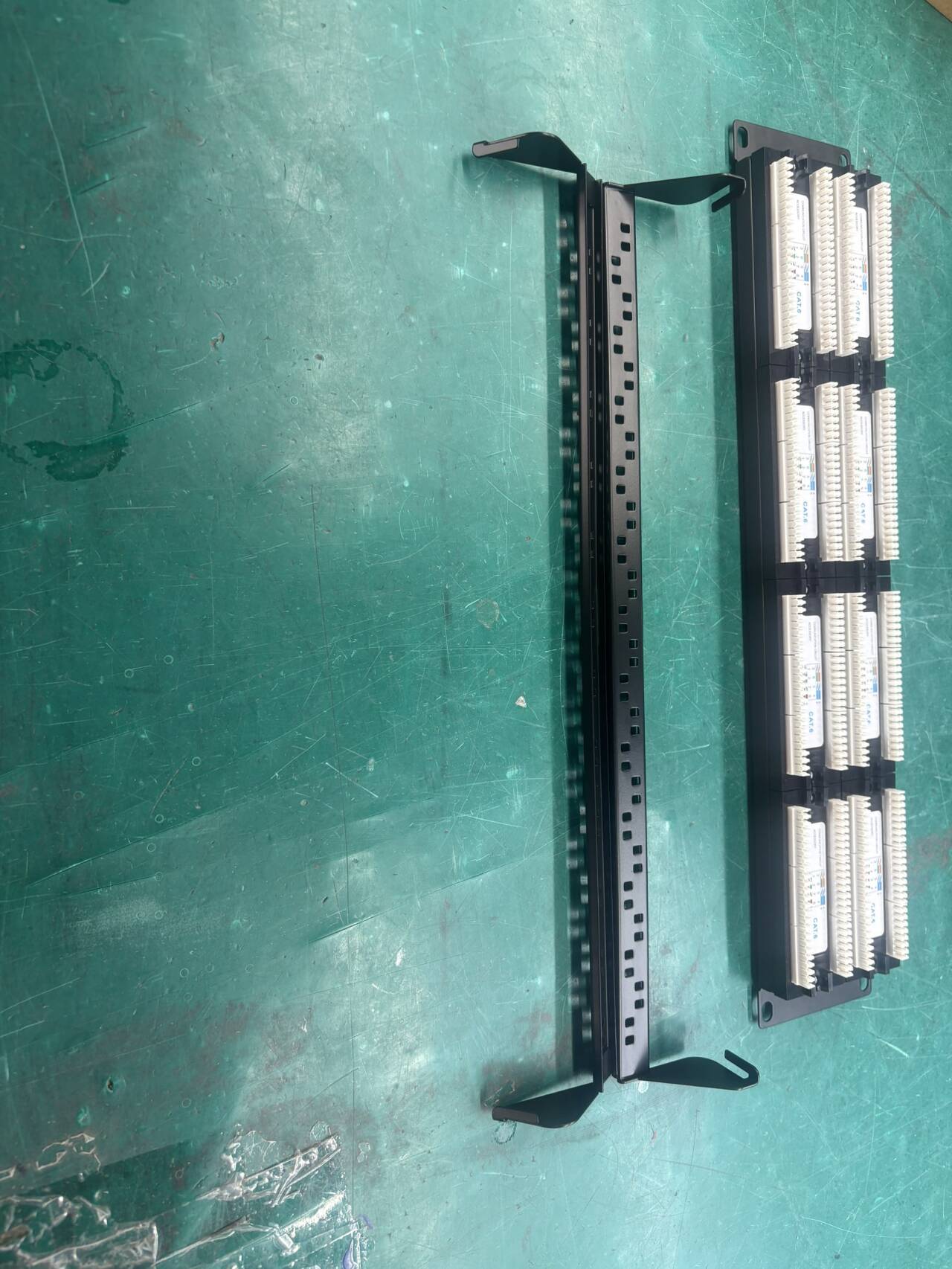 PATCH PANEL DE 48 PUERTOS RJ-45 CAT 6