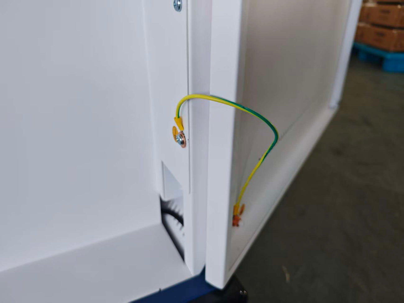 Estacion Gabinete de Carga Movil para Portatiles Tablet  Laptops 15.6 Pulg / 32 Puertos