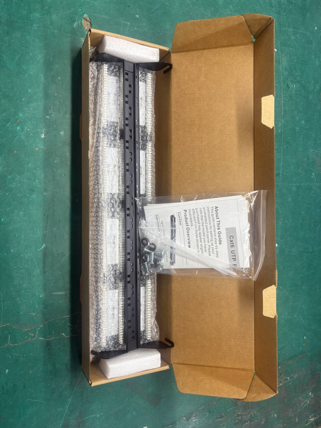 PATCH PANEL DE 48 PUERTOS RJ-45 CAT 6