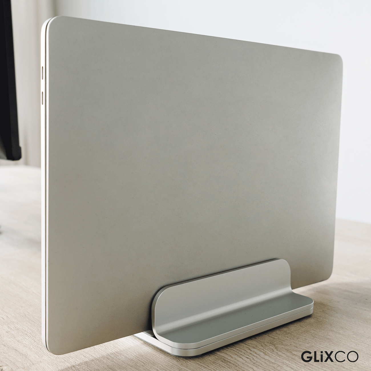 Soporte Base de Aluminio para Laptop - Ancho Ajustable