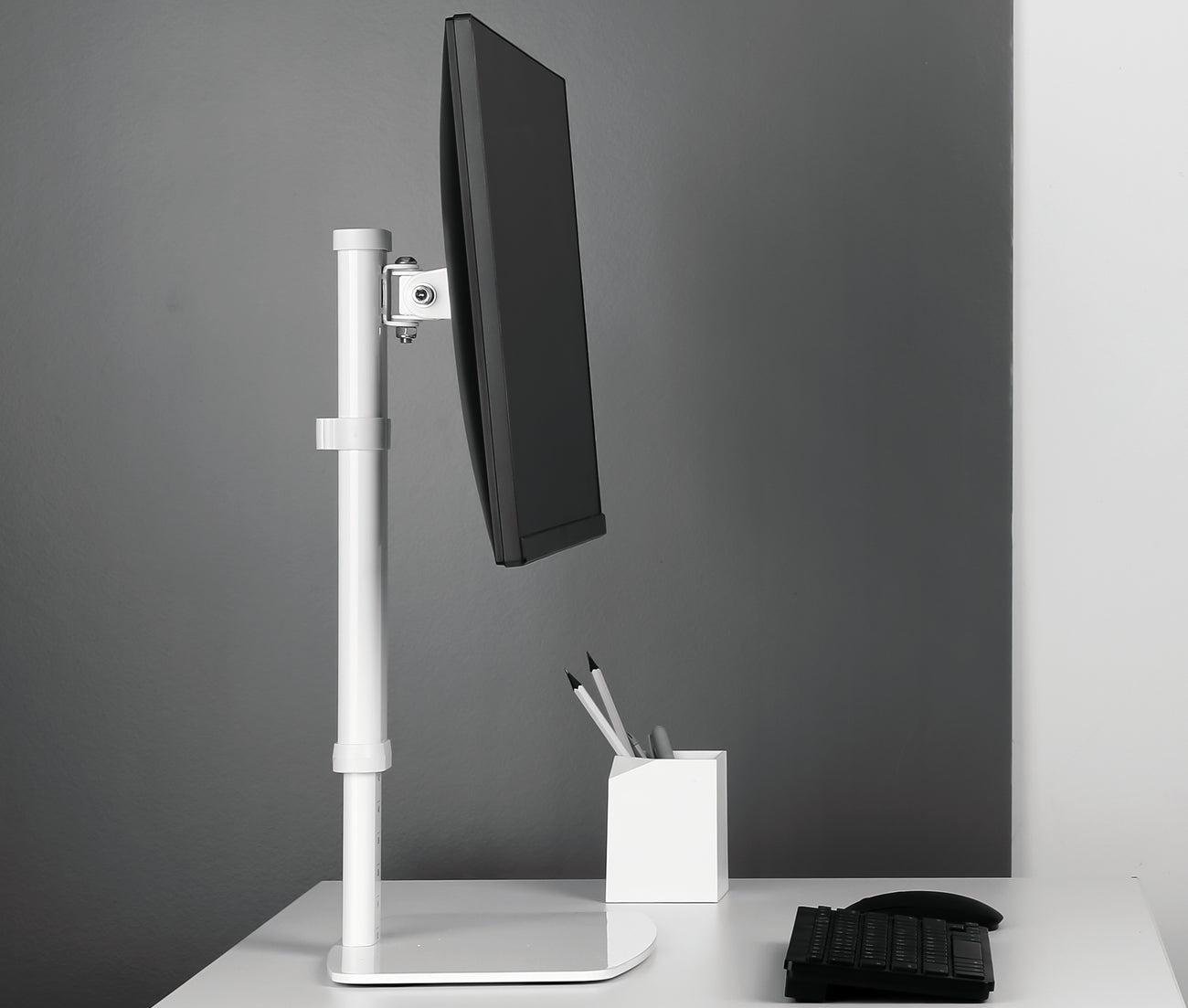 Rack Soporte con Base para Monitor 17 a 27 Pulg