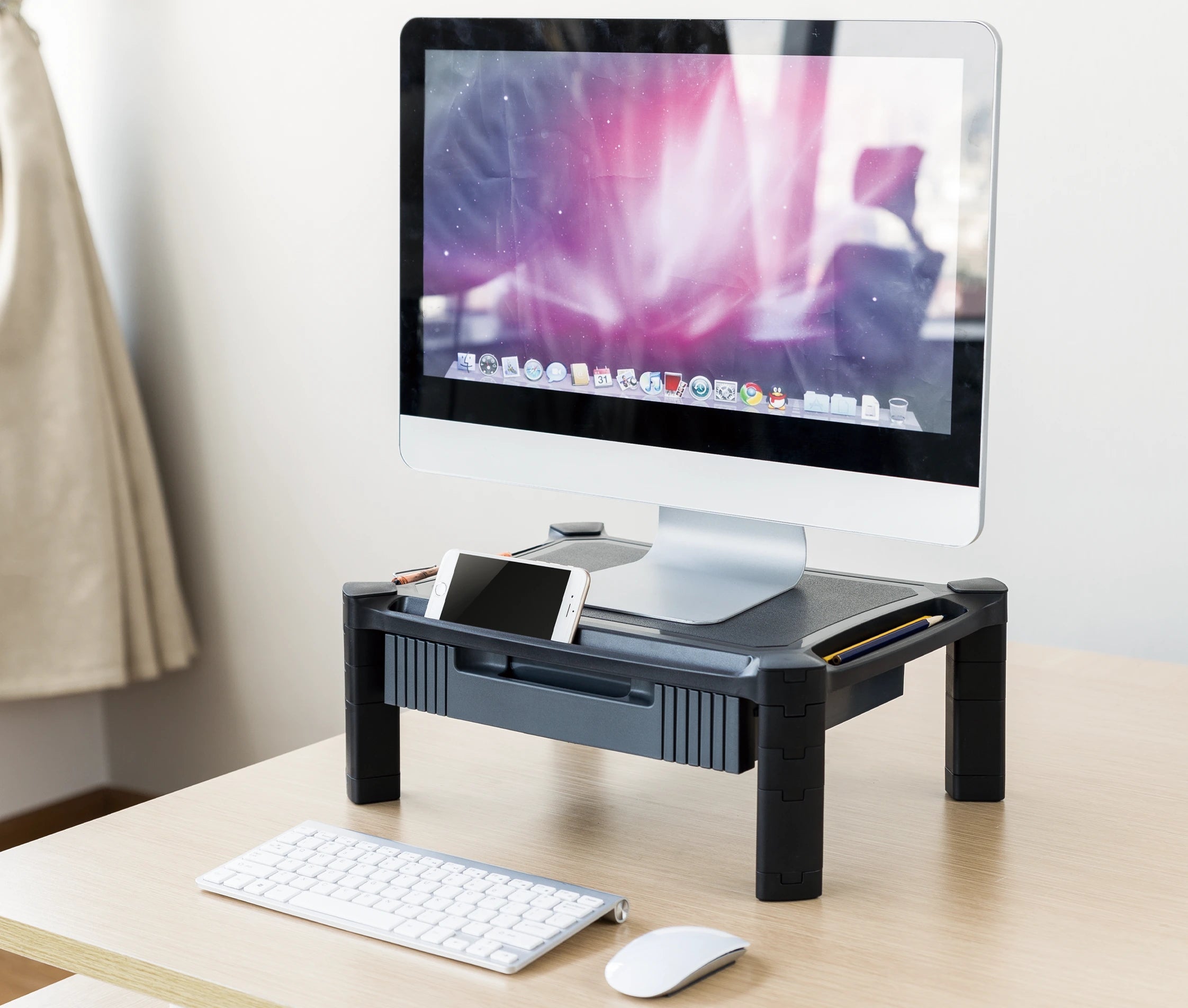 Mesa de Elevacion para Monitor 13 a 32 Pulg con cajón extraíble / Altura 16.8 cm