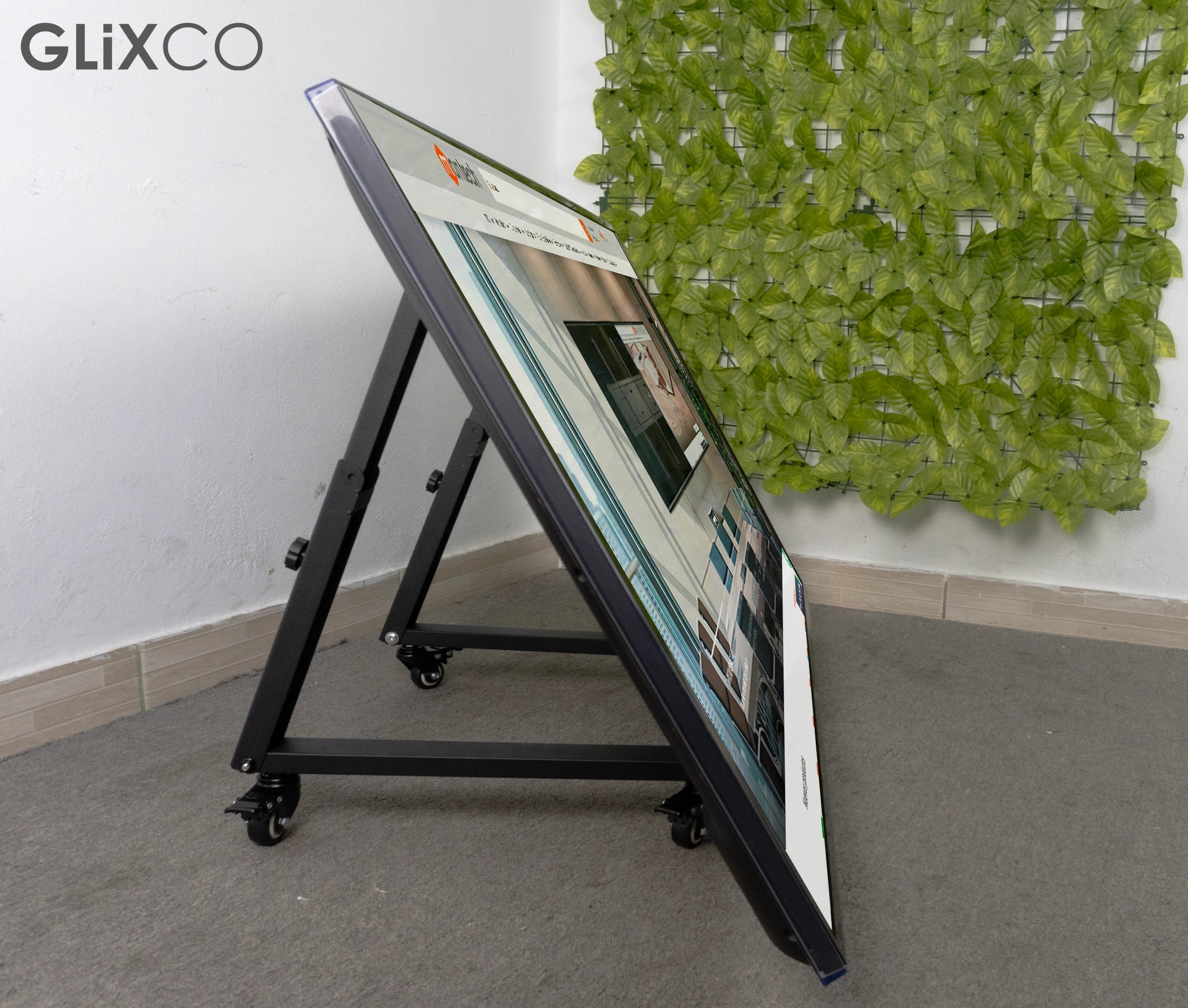 Soporte Rodante con Inclinación en Piso TV 32 a 70 Pulg / VESA Min 100x100mm & Max 400x400mm / Carga 75Kg