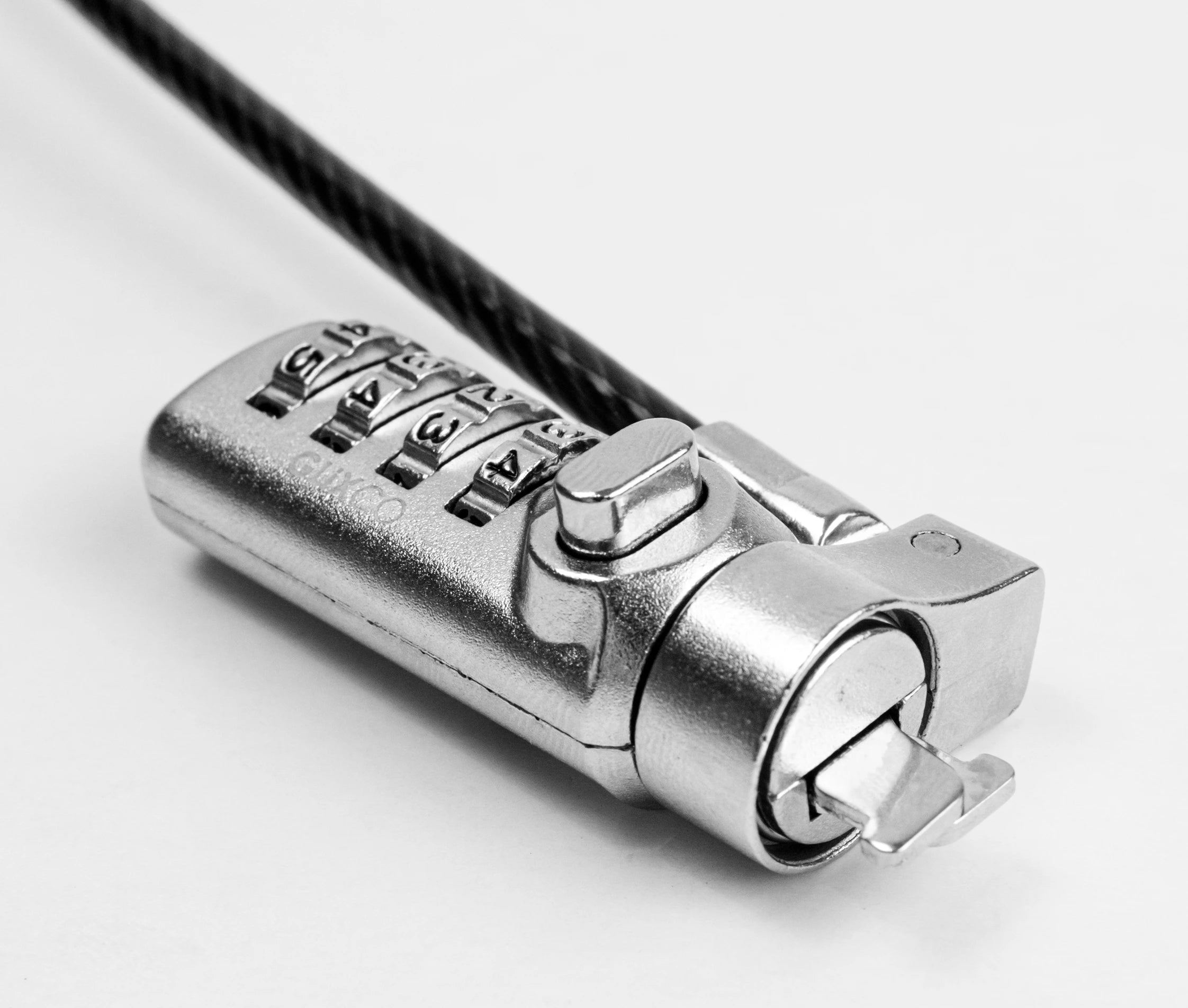 Cable de Seguridad para Laptop con Clave 4 dígitos / 2 Mt / Ranura Nano