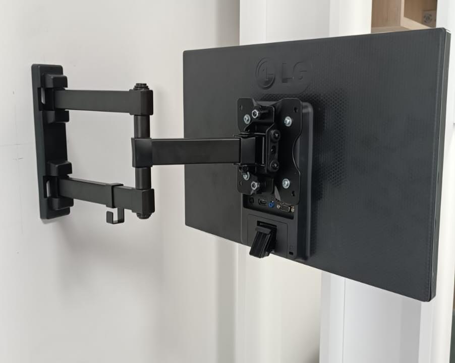 Rack Giratorio para Monitor 13 a 27 Pulg - Brazo Extendido 35 cm / VESA Max 100x100mm